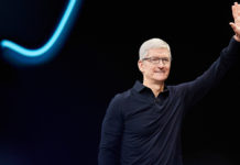 Tim Cook, Begrüßt Entwickler; © Apple