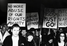 Protestzug auf der Straße