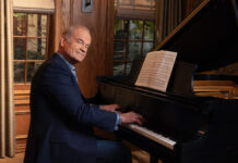 Frasier am Klavier (Paramount)