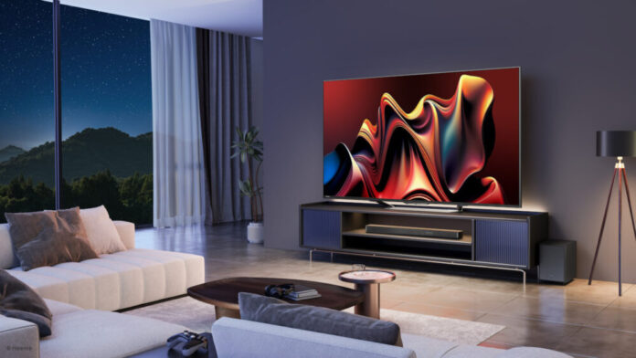 Der Hisense U7N Mini LED ULED TV in einem Wohnzimmer