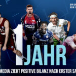 1 Jahr Dyn Banner mit Sportlern im Hintergrund