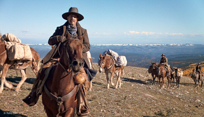 Kevin Costner auf einem Pferd