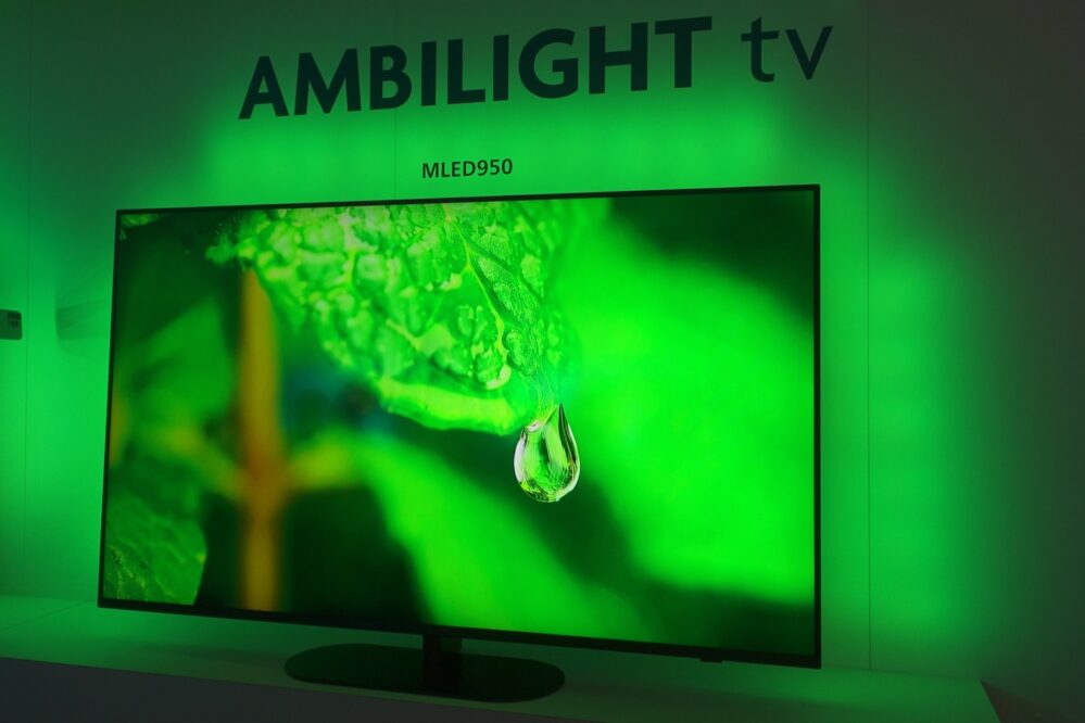 Philips TV 2025 Ambilight Plus MLED 950