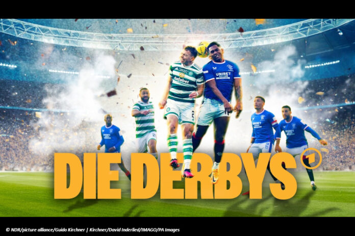 Titelbild zur Doku-Serie "Die Derbys". Zwei Fußballspieler von Celtic Glasgow und den Glasgow Rangers steigen bei einem "Old Firm" zum Kopfballduell in die Luft. Davor ein Schriftzug: Die Derbys.