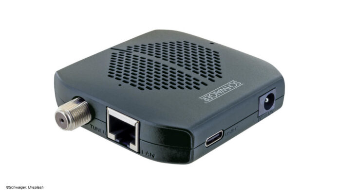 Schwaiger DSRD0100 DVB-S2 Netzwerk-Dongle